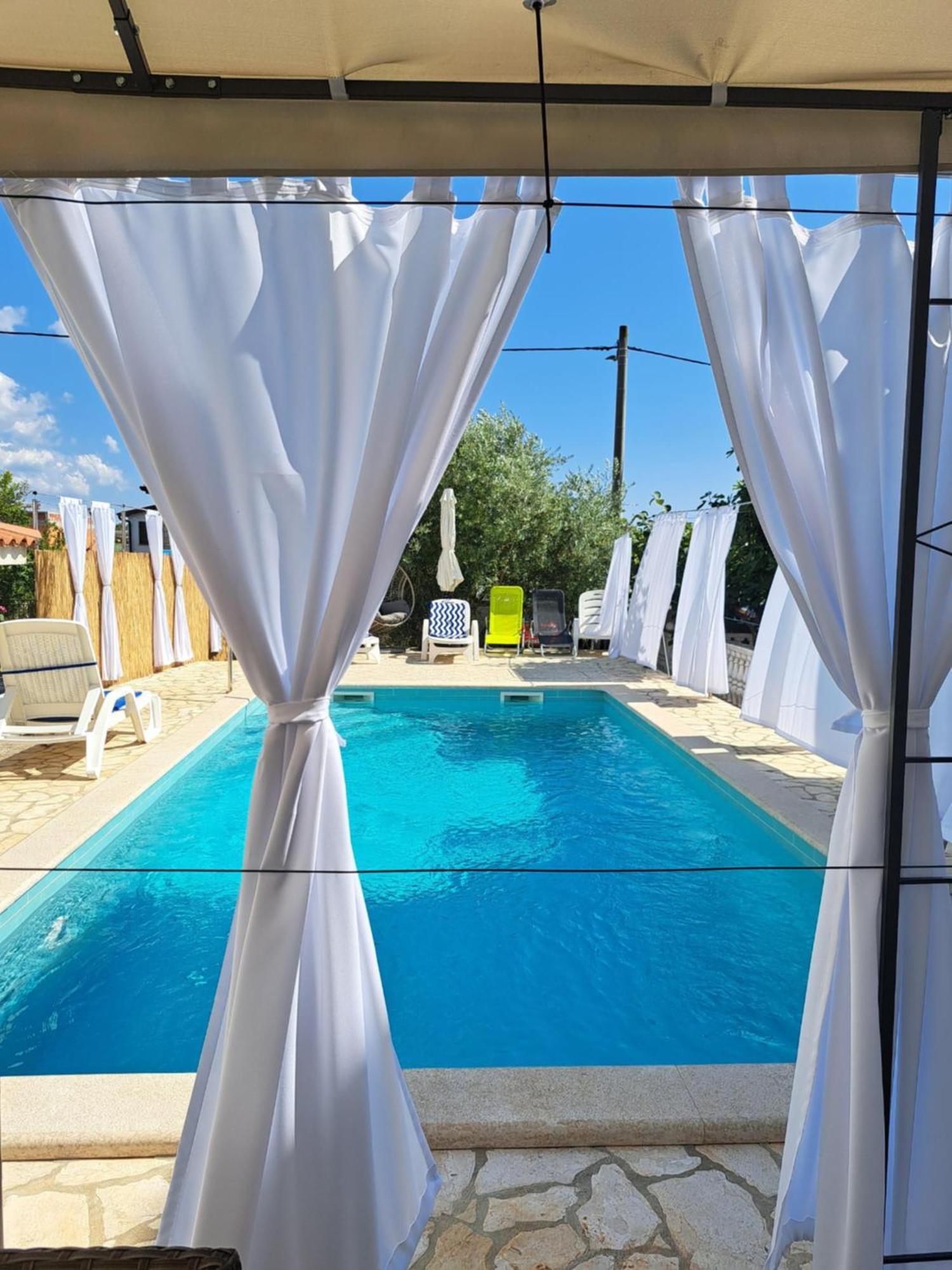 Casa Antonio With Swimming Pool Lejlighed Novigrad Istria Eksteriør billede